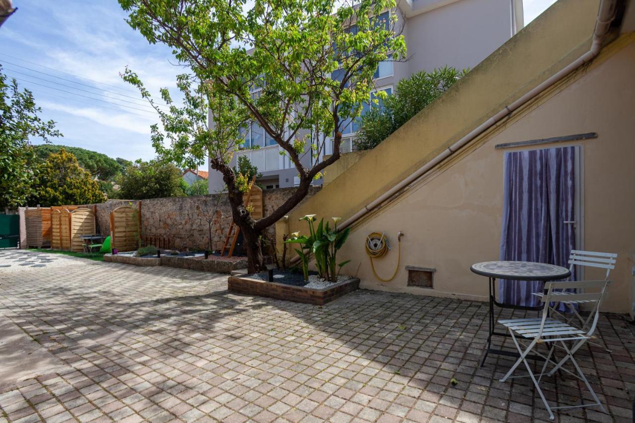 Love Room Avec Balneo Toulon Exterior foto