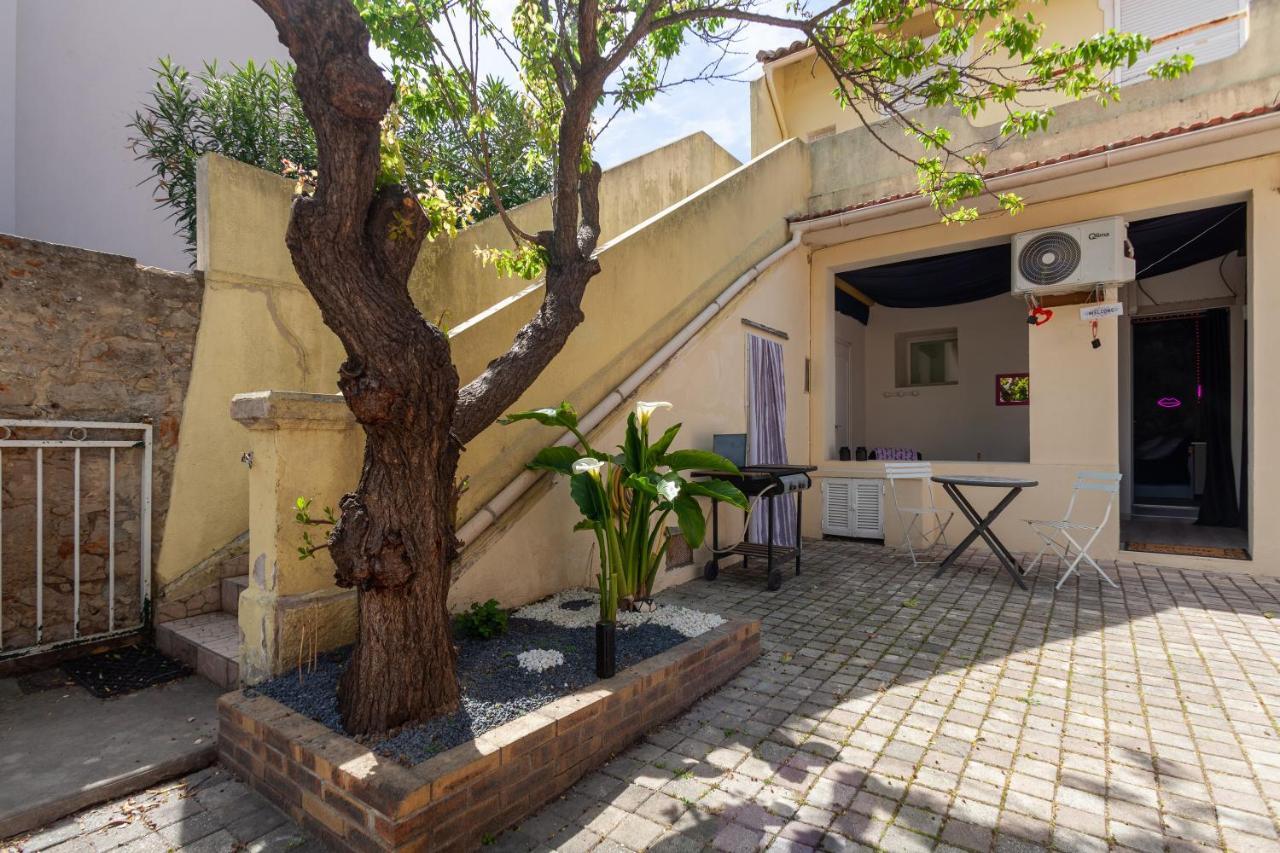 Love Room Avec Balneo Toulon Exterior foto